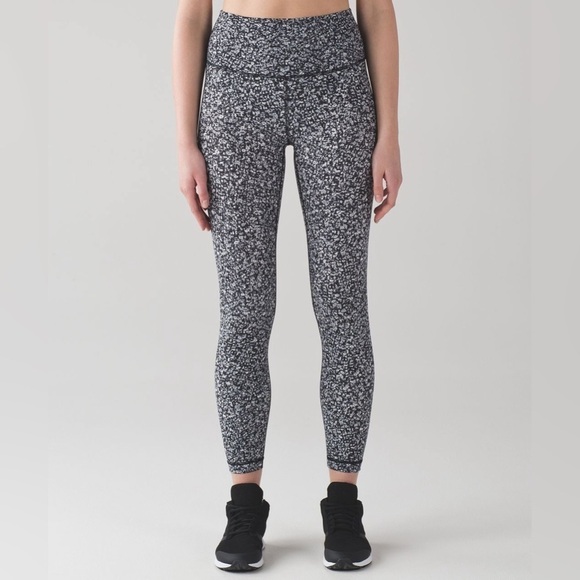 Lululemon Wunder Under Hi-Rise 7/8 Tight, Daisy Dust Alpine White Black, Size 10 - Picture 1 of 11